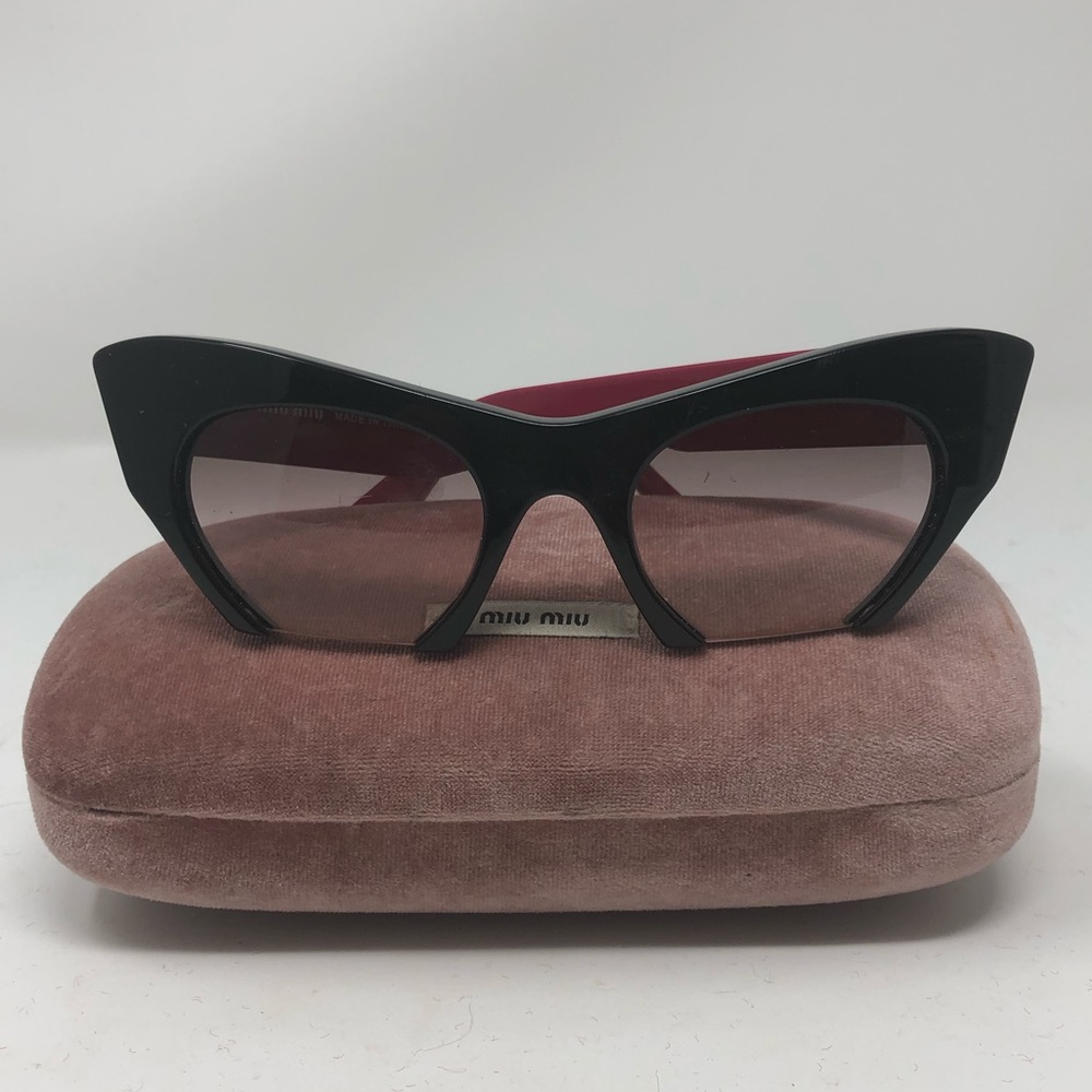 NWB Miu Miu  Cut Out Cat Eye Sunglasses